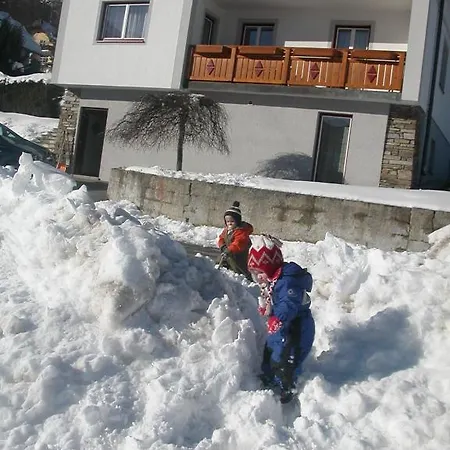 Haus Moni
